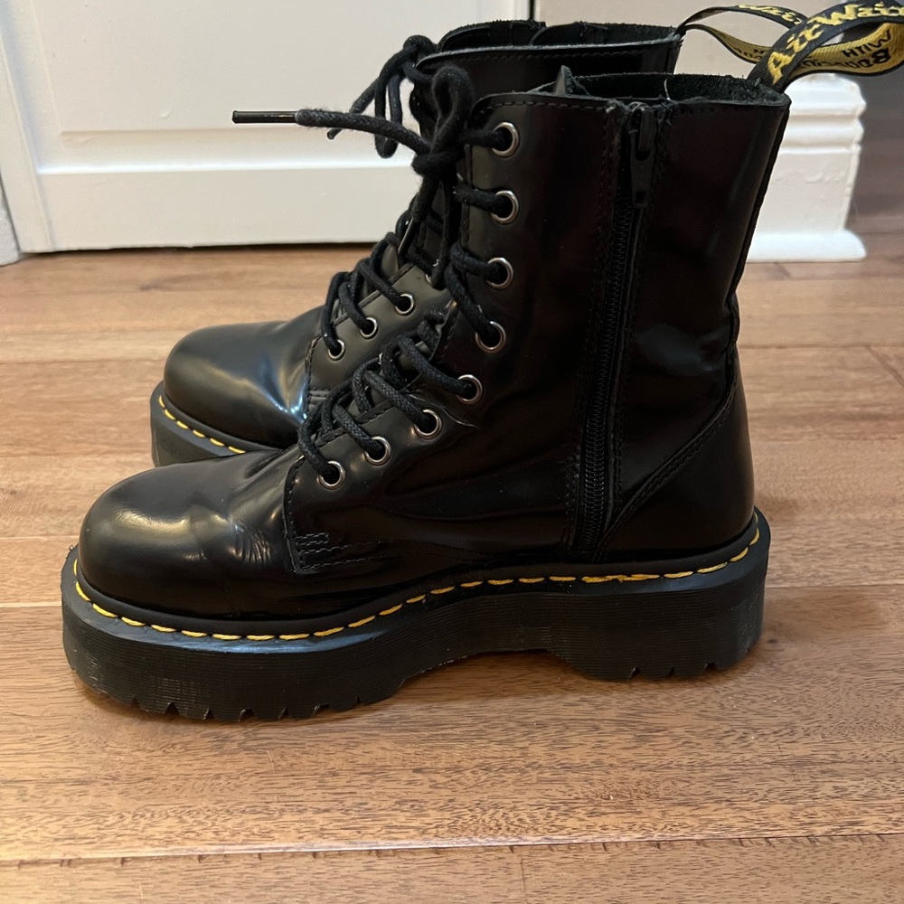 Dr. Martens Jadon Platform Boots *HARDLY WORN*
